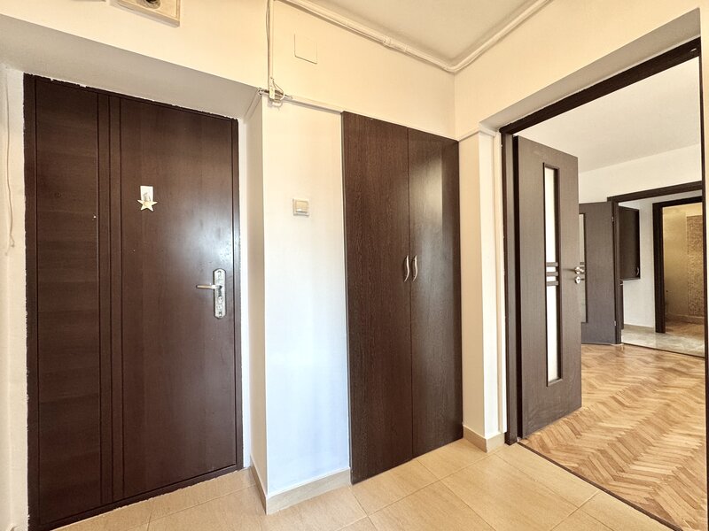 Titan, Constantin Brancusi, vanzare 2 camere imobil reabilitat.