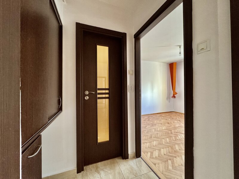 Titan, Constantin Brancusi, vanzare 2 camere imobil reabilitat.