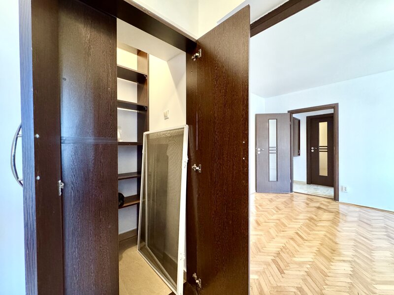 Titan, Constantin Brancusi, vanzare 2 camere imobil reabilitat.